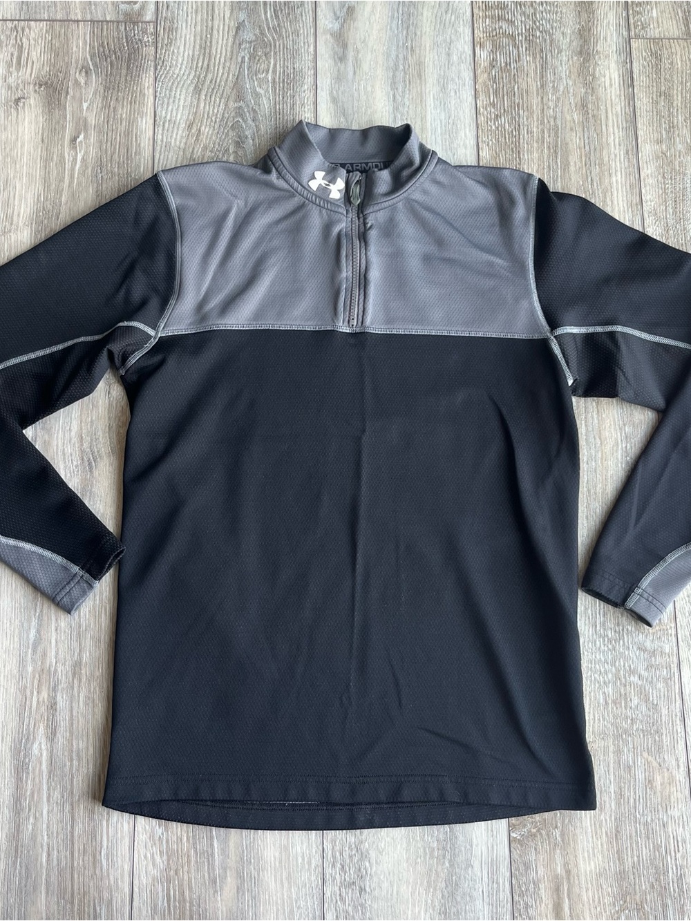 Under Armour Shirt Mens Medium Black Athletic Quarter Zip Coldgear Outdoors